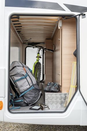 MC Louis 231 interior bike